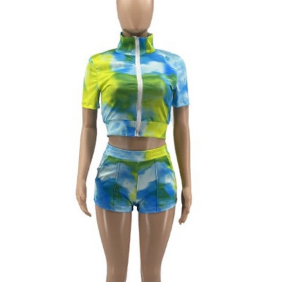 Sporty TyeDye - Picture 3 of 3